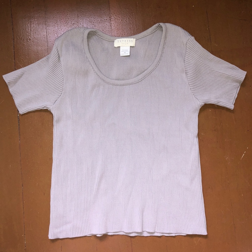 GRAY SHORT SLEEVE T-SHIRT FROM EXPRESS TRICOT